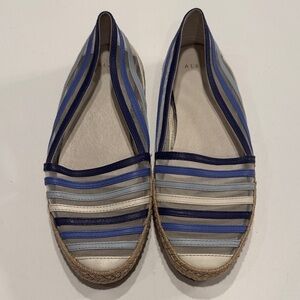 Aerin Women's Navy and Light Blue Espadrilles